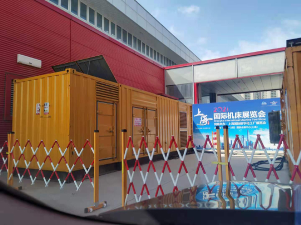平房发电车出租-发电机无电压或电压太低怎么办？