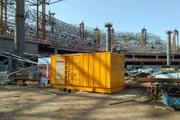 平房发电机出租如何判断空气滤清器是否需要更换？