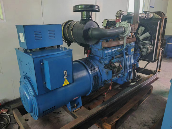 平房100kW柴油发电机组使用多级机油有哪些优缺点？